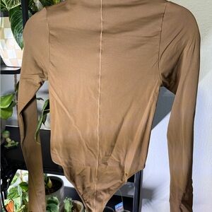 Good American Mocha Long Sleeve Bodysuit